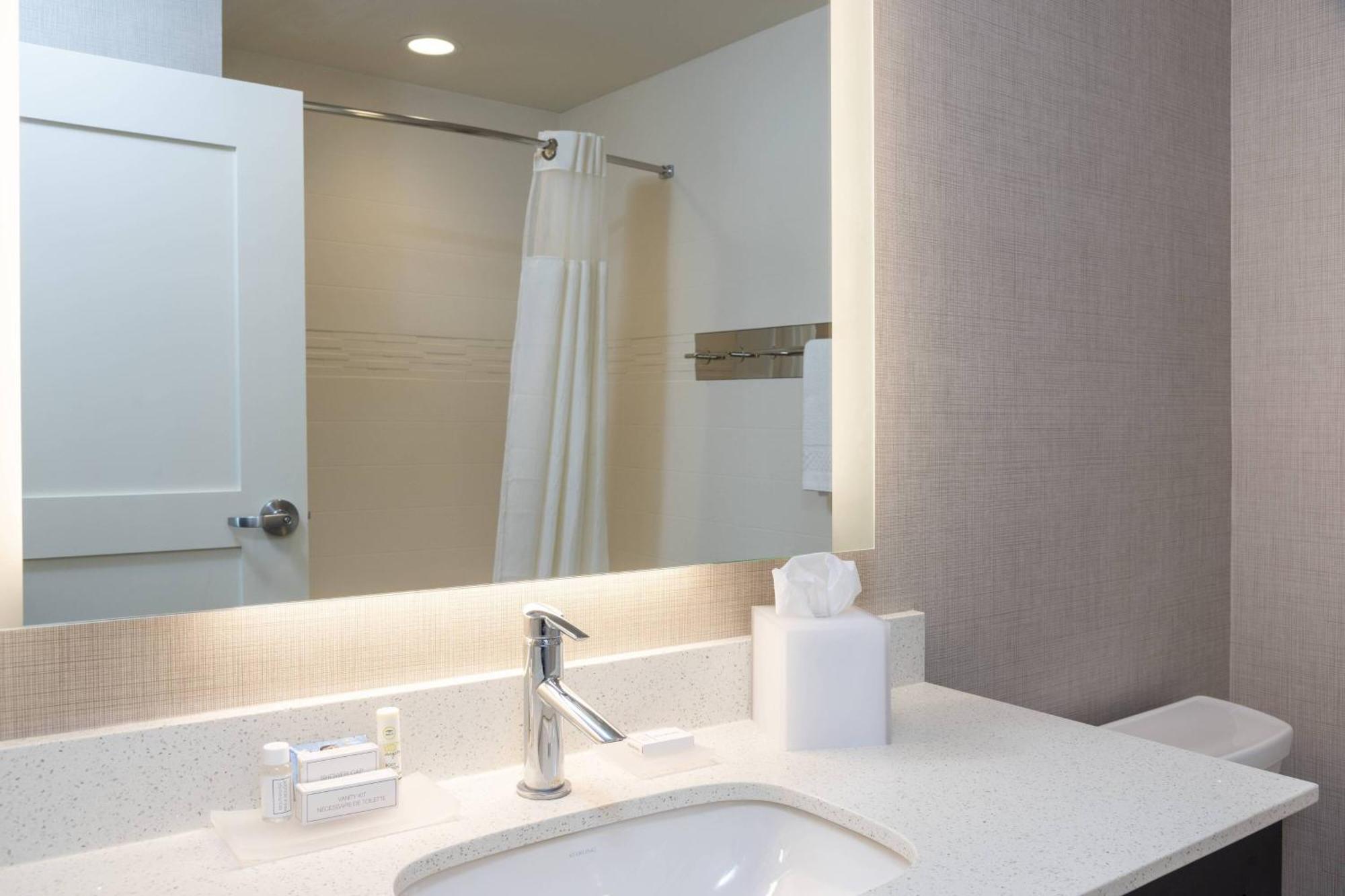 By Marriott South/greenwood Hotel Indianapolis